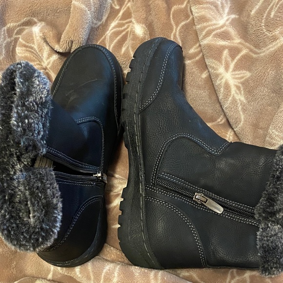 Black Faux Fur Lined Boots - Picture 2 of 2